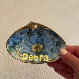 Decorative Floral Shell with Gold Accents